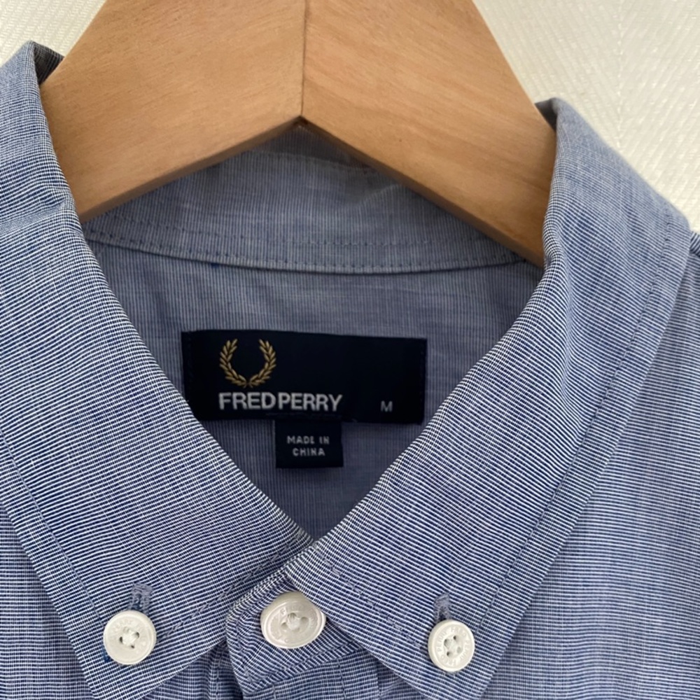 Fred Perry fitted shirt size M